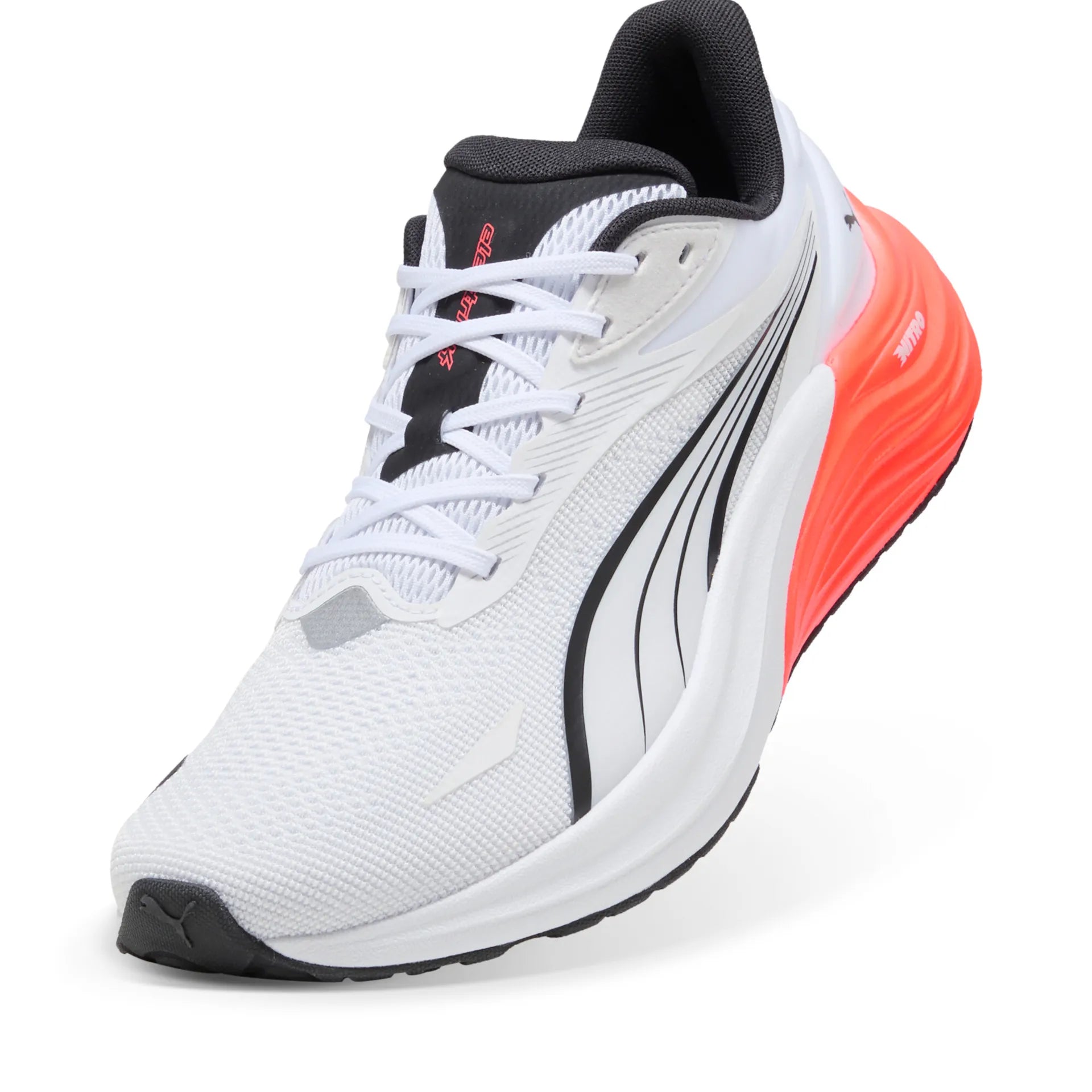 Schrägansicht linker Schuh vorne