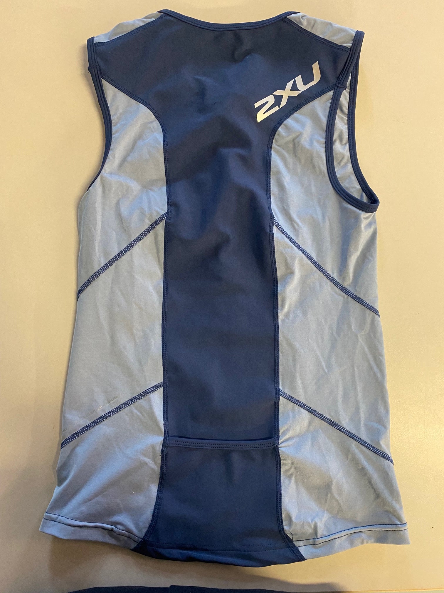 2XU Long Distance Tri Singlet, Damen, Indigo/Grey