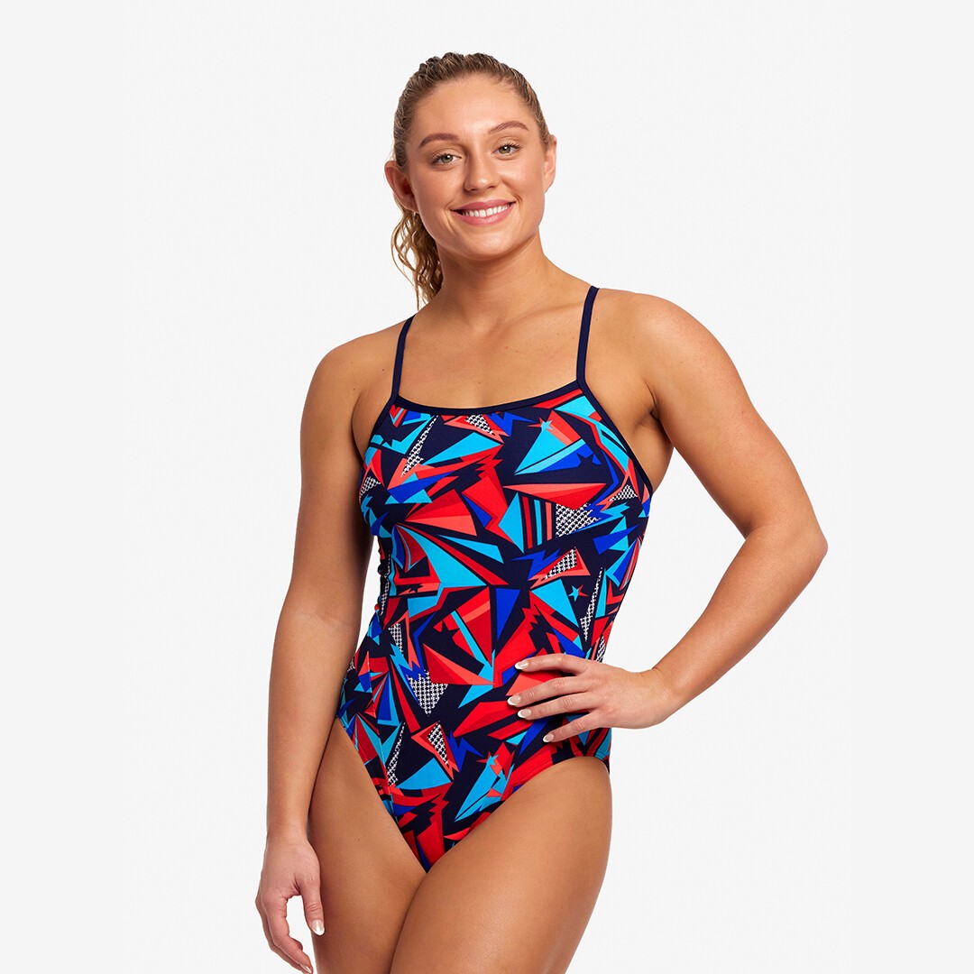 Tragebild Ansicht Badeanzug von vorne