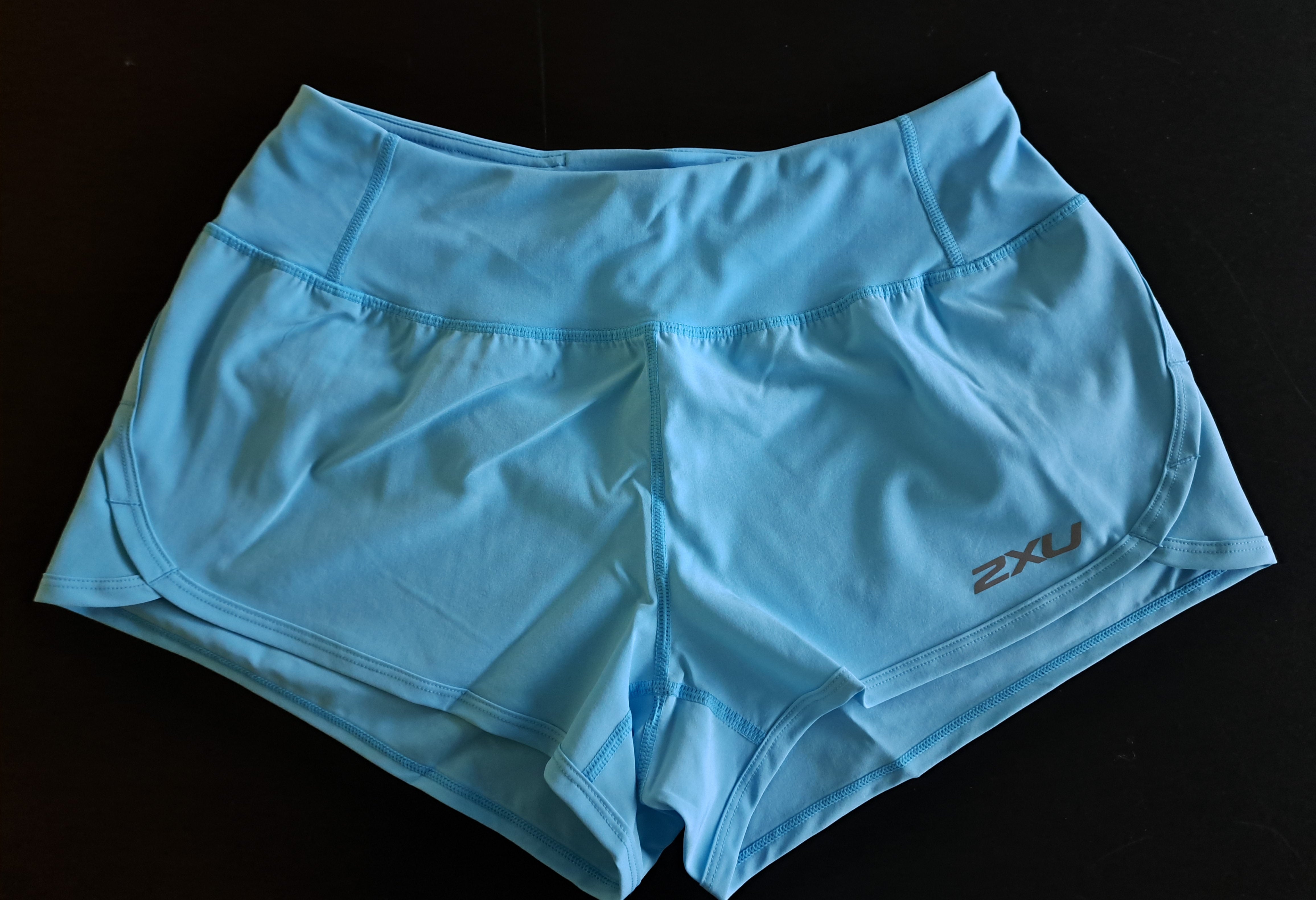 2XU XVENT 3 inch Free Shorts, Damen, Aquarius/Hellblau