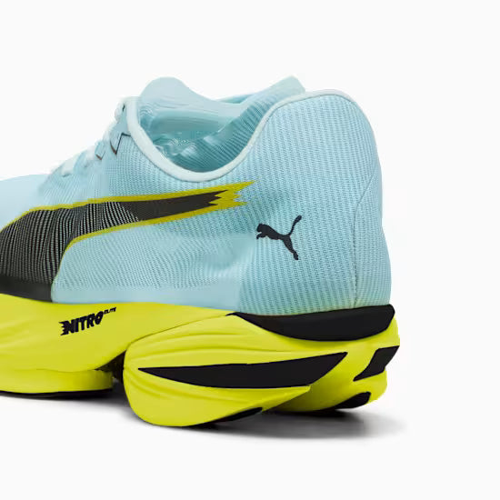 Detailansicht Fersenbereich linker Schuh