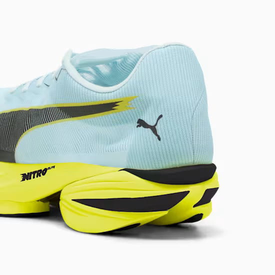 Detailansicht Fersenbereich linker Schuh