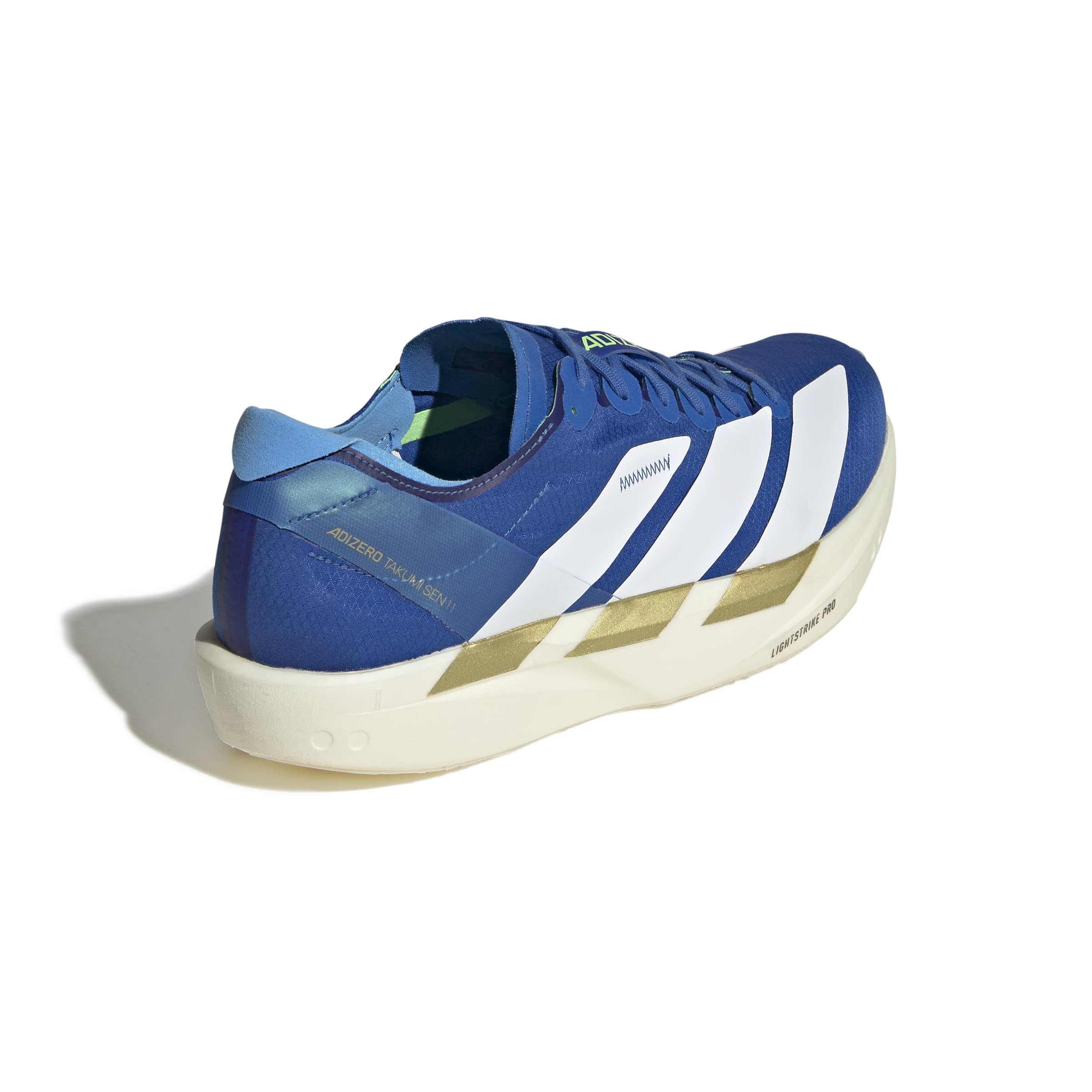 Schrägansicht rechter Schuh von hinten Außenseite