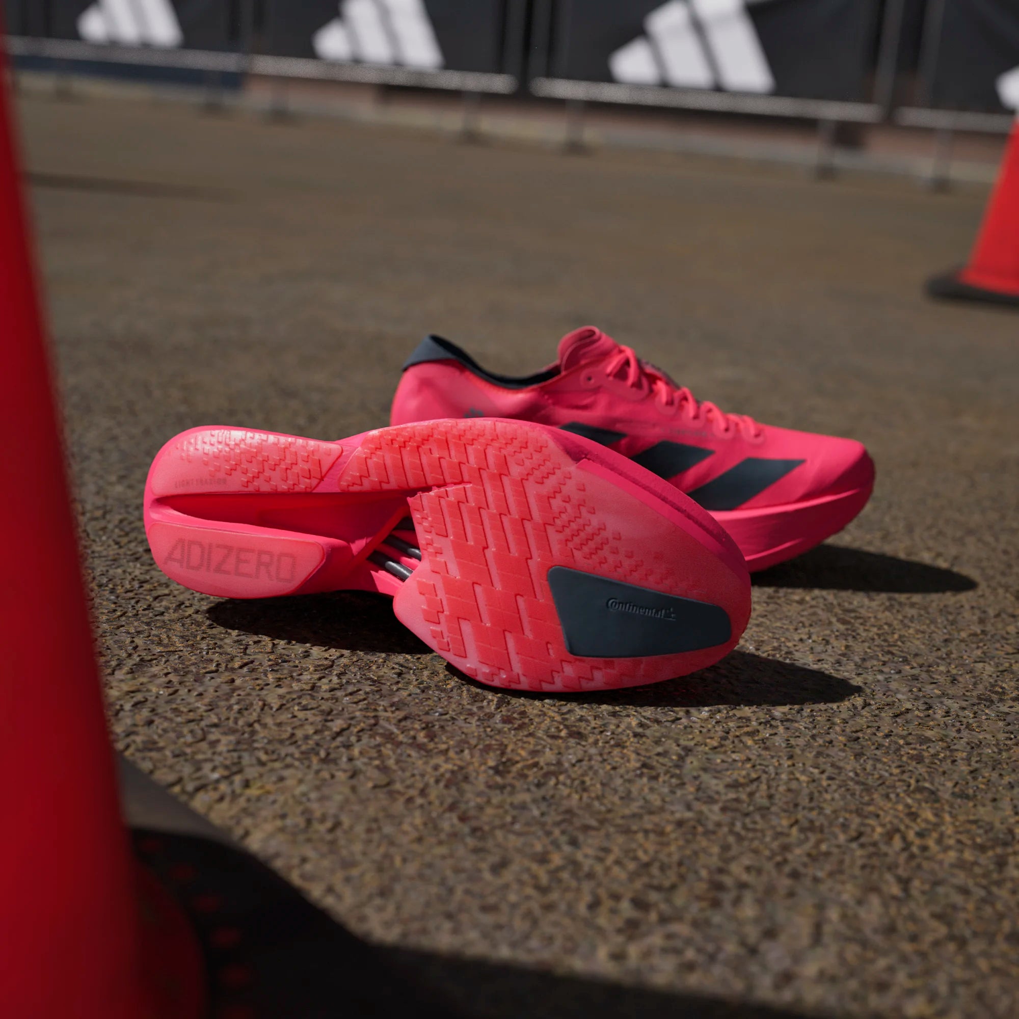 Adidas ADIZERO ADIOS PRO 4, Laufschuh, Herren, Lucid Red/Core Black/Lucid Red