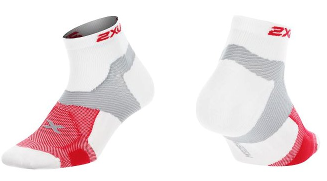 2XU Long Range Vectr Socken, Herren, Weiß/Rot