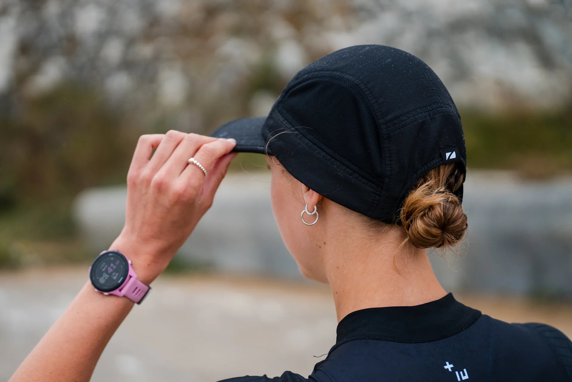 Tragebild Ansicht Cap von hinten Farbe schwarz