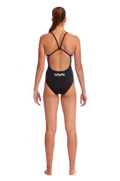 Tragebild von hinten