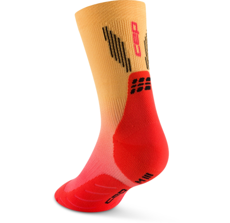 CEP Core Run Edt. Gradient Socks 5.0 - Mid Cut, Damen, red / marigold fade