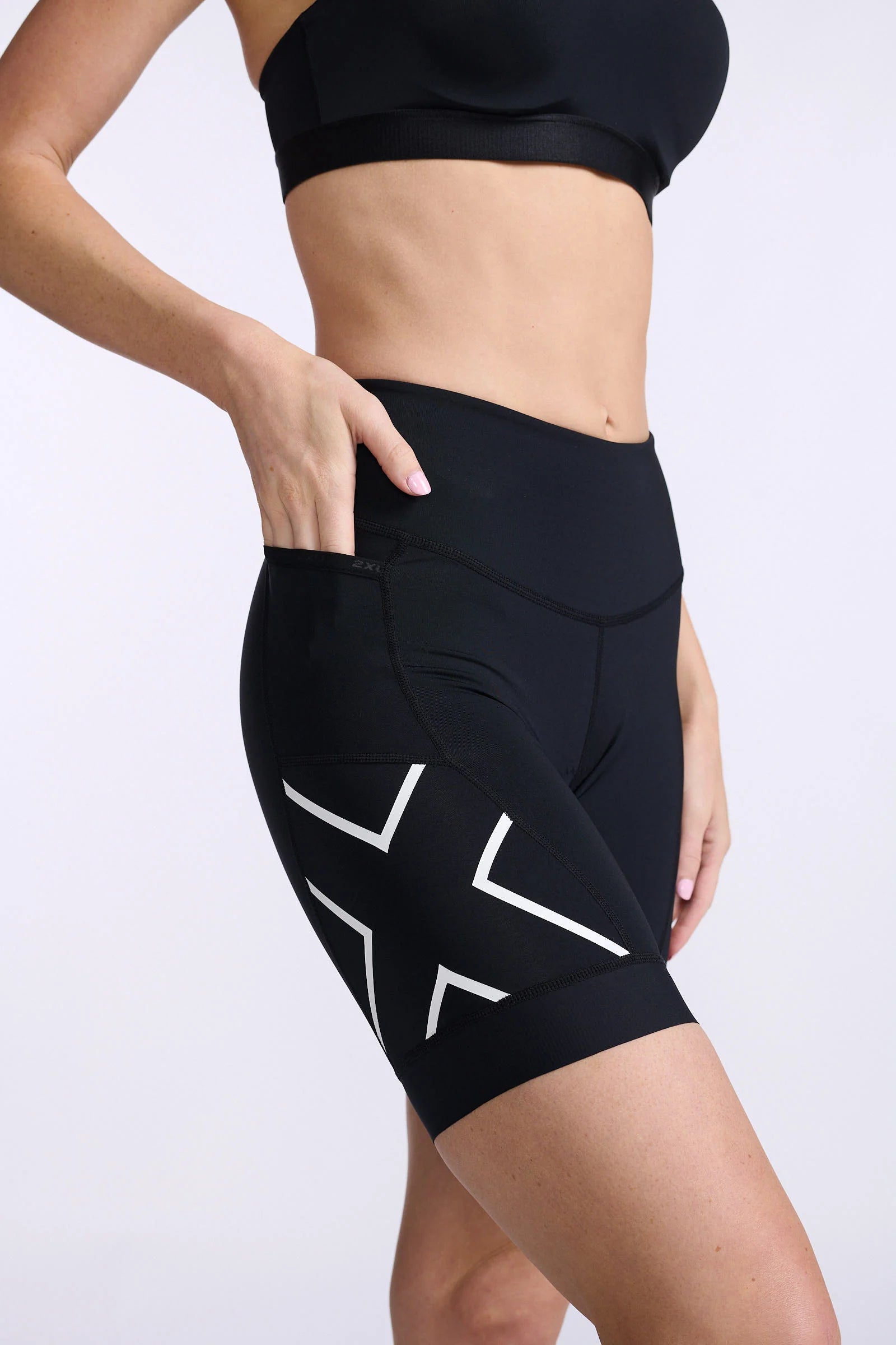 2XU Core 7 Inch Tri Short, women, black/white