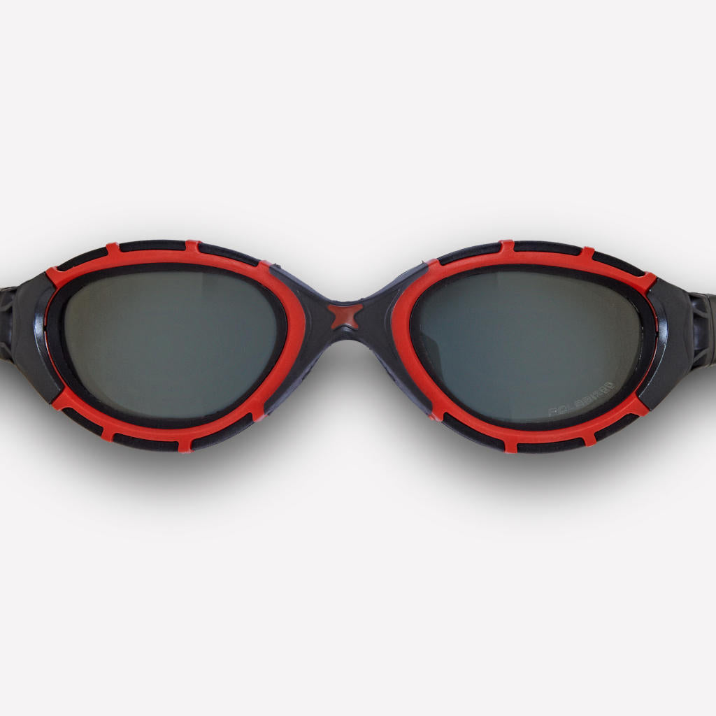 Zoggs Predator Flex Polarized, smoke toned, red/black
